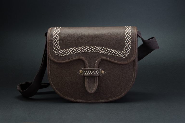 Carriel en cuero y caña flecha