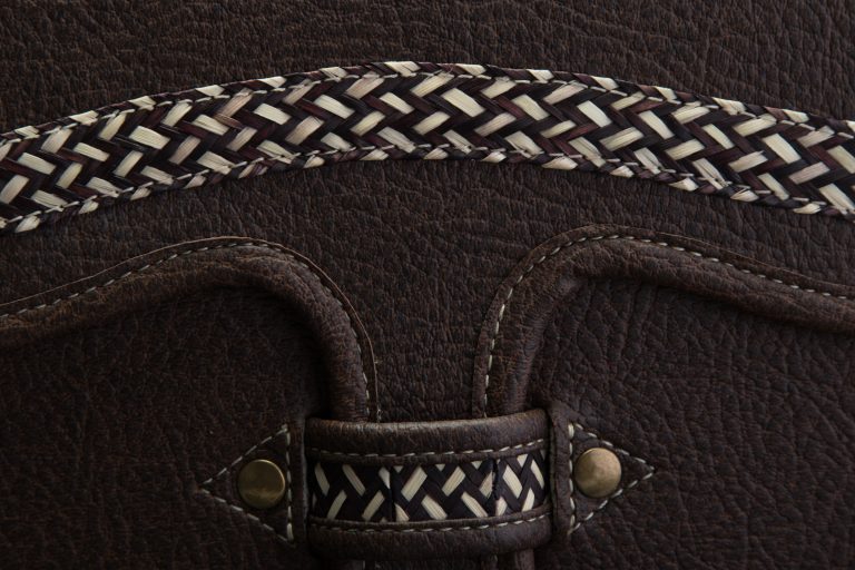 Carriel en cuero y caña flecha