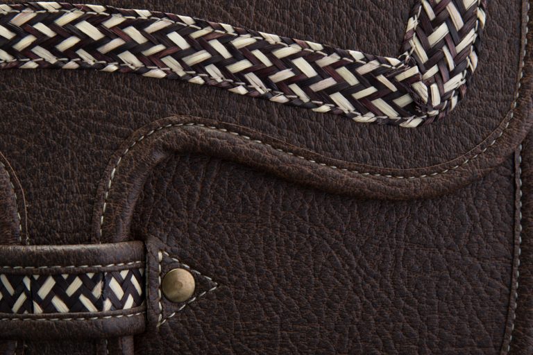 Carriel en cuero y caña flecha