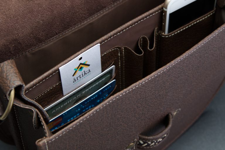 Carriel en cuero y caña flecha