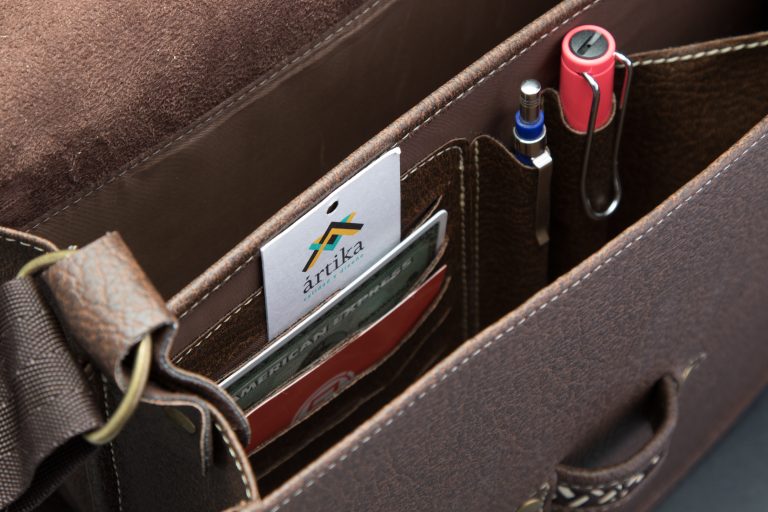 Carriel en cuero y caña flecha